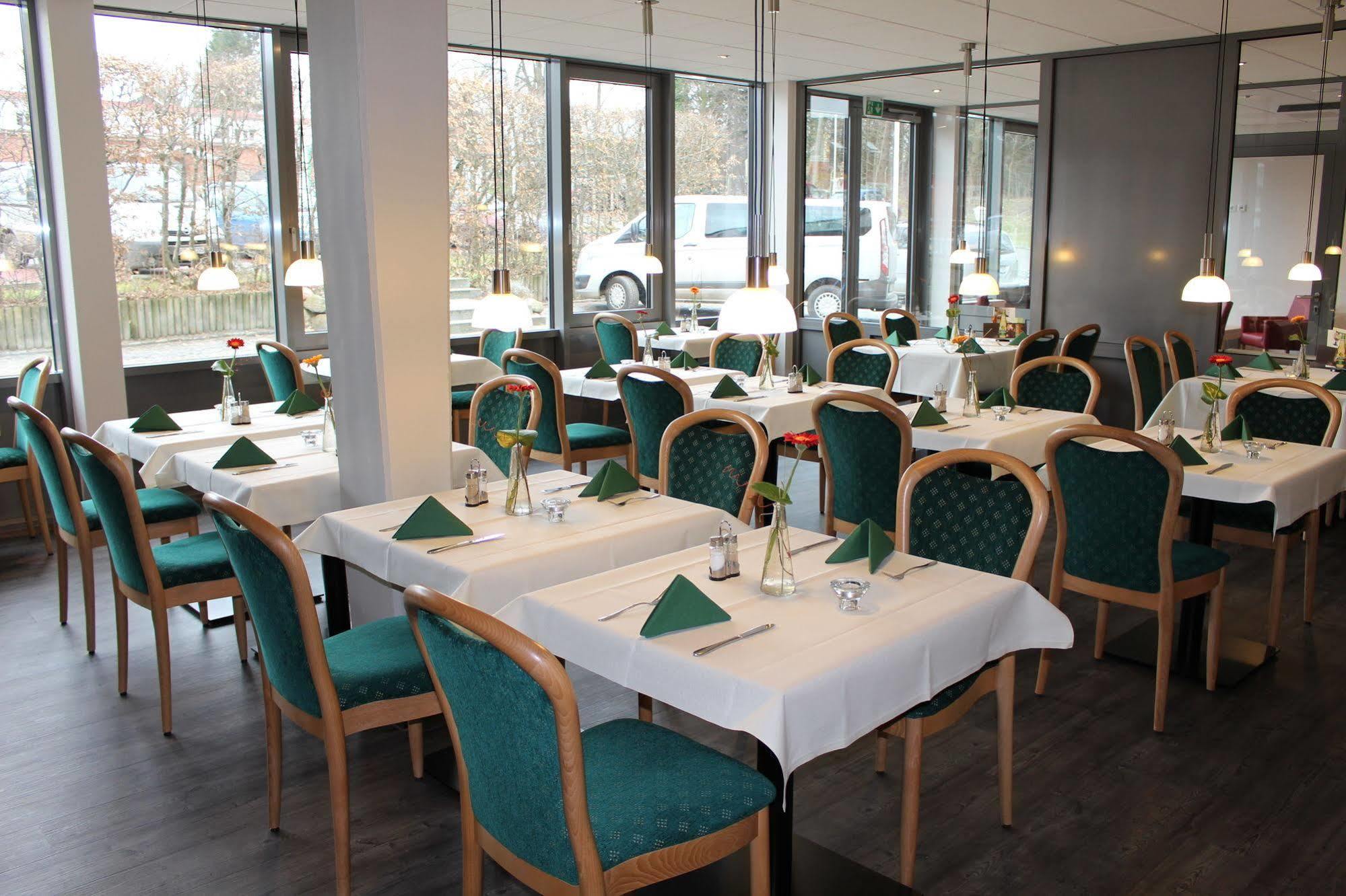 Hotel Carstens Bordesholm Buitenkant foto