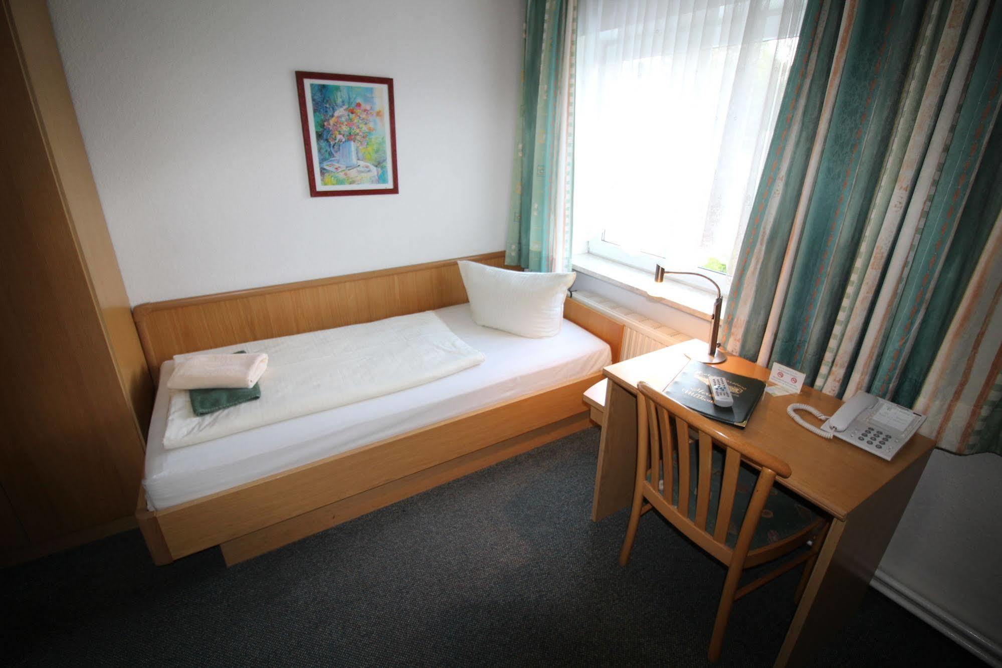 Hotel Carstens Bordesholm Buitenkant foto